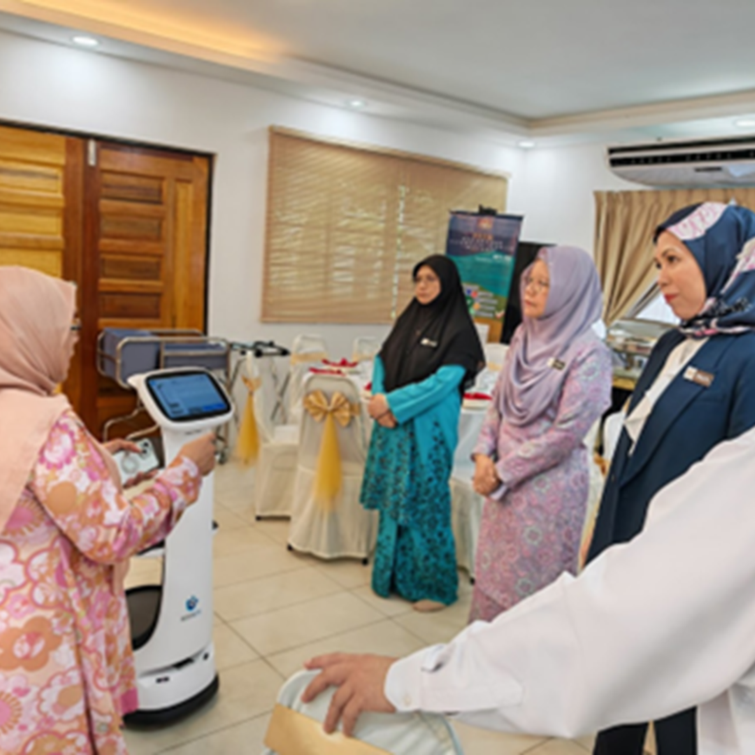 Kunjung Bantu Pengarah Bahagian Pendidikan Khas ke Program Pendidikan Khas Integrasi (PPKI) Labuan