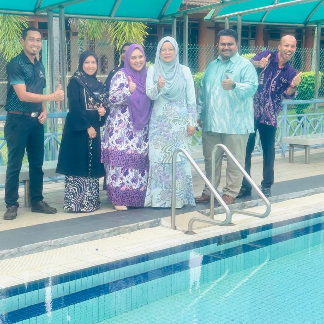 Kunjung bantu Pengarah BPKhas ke SKPK Alma