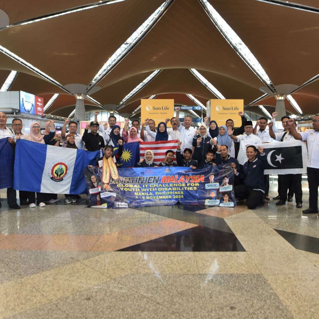 Majlis Penyerahan Jalur Gemilang Kontinjen Malaysia ke GITC